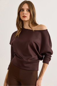 Olalook Kadın Acı Kahve Kayık Yaka Modal Tuşeli Dökümlü Bluz BLZ-19003133