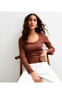 Rooted Kadın Kahverengi Uzun Kol, Derin Havuz Yaka Bluz, Fitilli Kaşkorse Kumaş