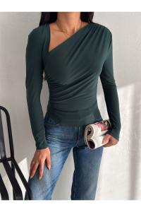 QUTTA Kadın Zümrüt Yeşili V Dekolte Detaylı Önü Çift Kat Sandy Kumaş Bluz