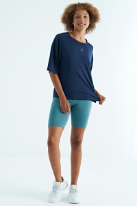 Индего Футболка с овальным вырезом и принтовыми деталями, оверсайз, короткий рукав, для женщин - 97263