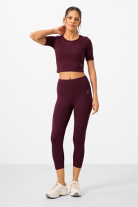 Бордовые высокие брюки капри-обрезанные футболки с облегающим кроем для женщин - комплект леггинсов - 95285