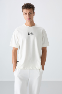 Экрю хлопковая толстая мягкая текстура оверсайз футболка с принтом для мужчин - 88342