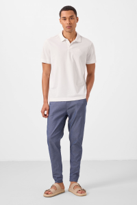 Джинсы тёмно-синие стандартной посадки, легкие, с небольшой эластичностью, мужские чиносы - 821800.