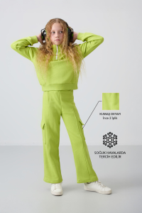 Лимонно-зеленый хлопковый комплект спортивной одежды для девочек с мягкой текстурой и вышивкой - 751595.