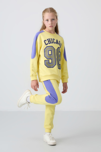 Жёлтый хлопковый мягкий стандартной посадки комплект спортивной одежды с рисунком для девочек - 751705
